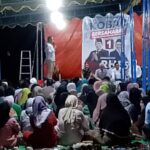 KAMPANYE DIALOGIS TERAKHIR PANGSAN CALON PASLON NOMOR URUT 01 RAHMAT HIDAYAT DAN EKO SOEMARNO BERLANGSUNG MERIAHKAN JALAN A.YANI RT 12 KELURAHAN BARU