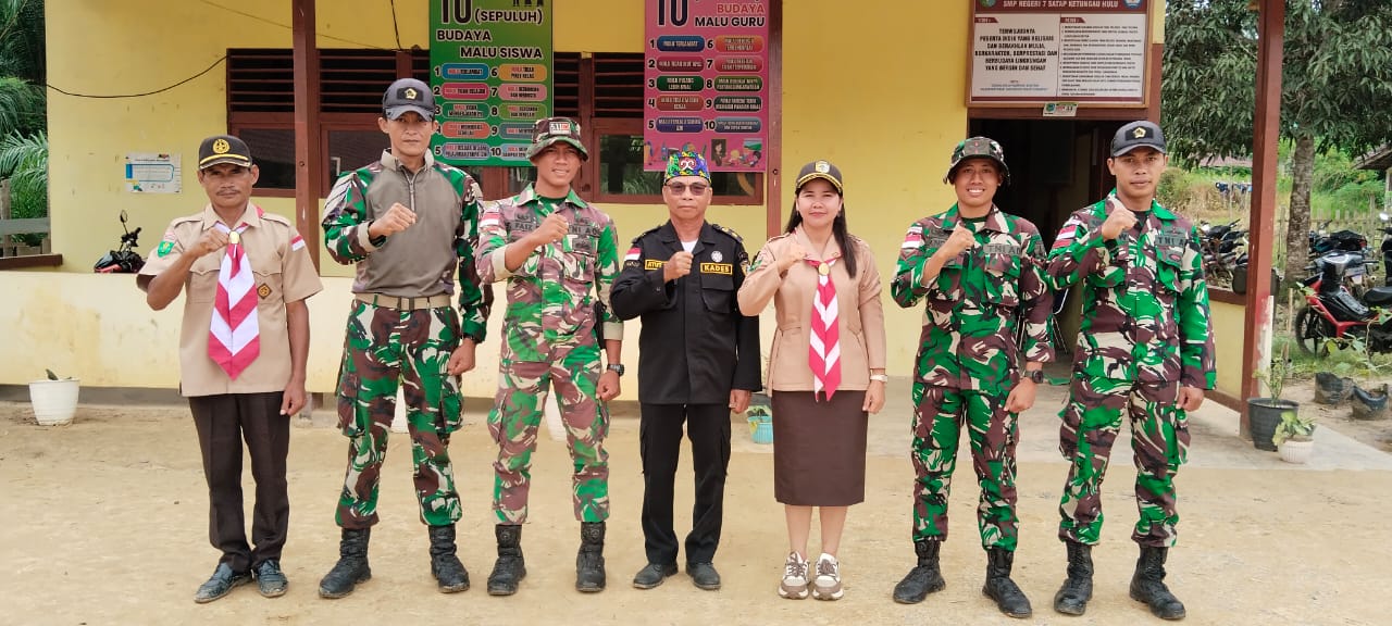Bentuk Generasi Mandiri dan Berkarakter di Perbatasan, Satgas Yonzipur5/ABW Ikuti Kegiatan Persami Pramuka