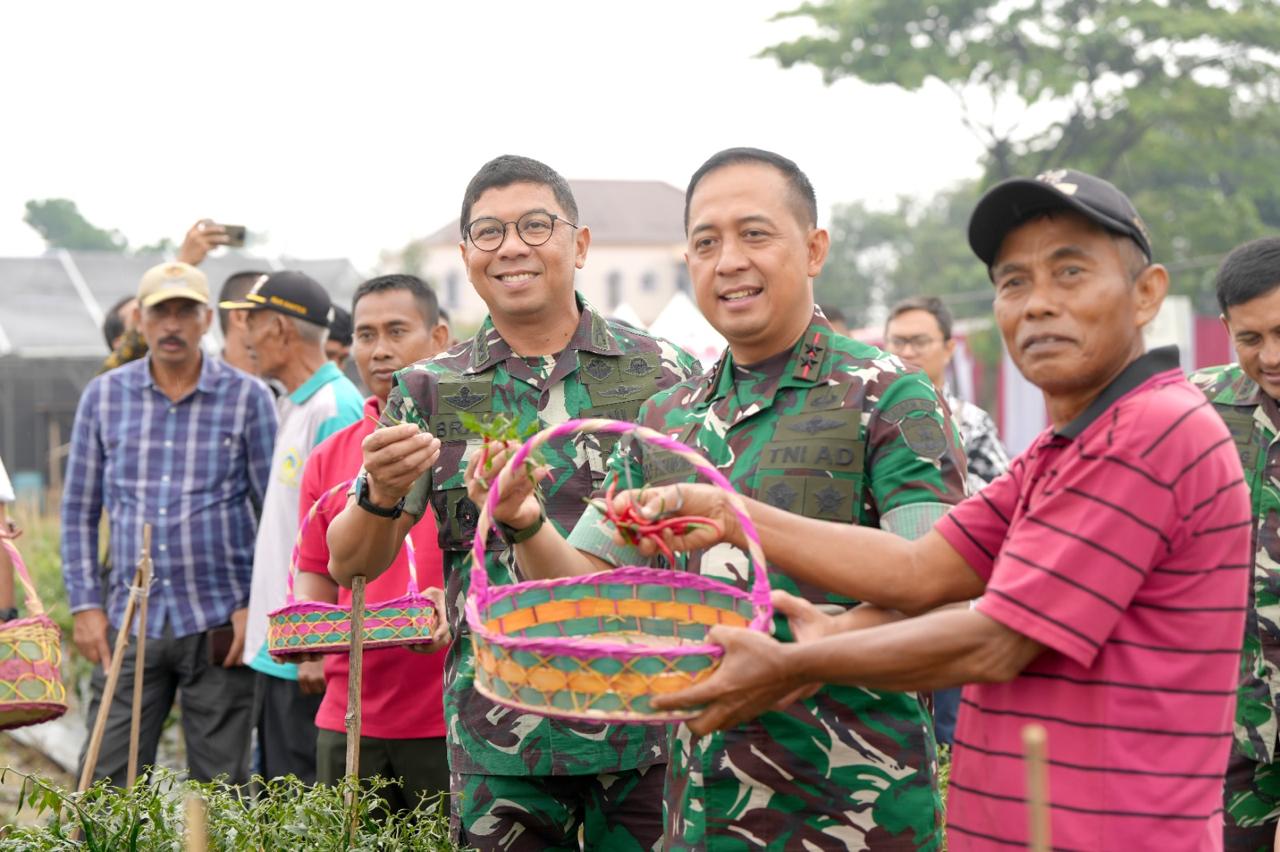Bangun Komplek Kolaboratif, Danrem 052/Wkr Mayjen TNI Krido Pramono : Sebagai Wujud Dukungan Program Pemerintah dan TNI AD Menuju Indonesia Emas 2045