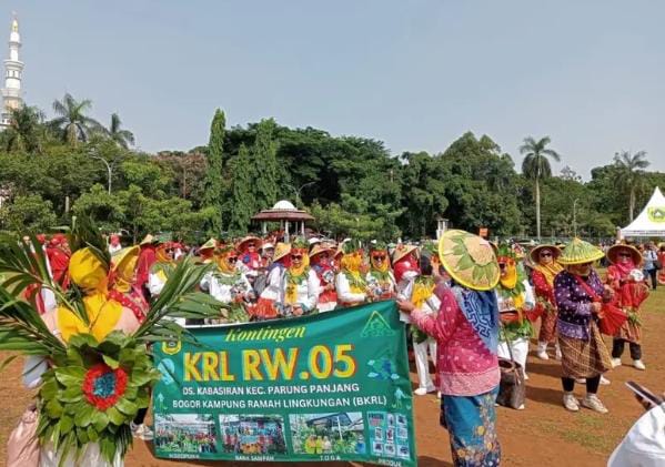 Kampung Ramah Lingkungan Desa Kabasiran, Potensi Dalam Mengelolah Kerajinan Dan Kreatifitas para Warga