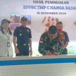 Wujud Penegakan Hukum di Perbatasan RI-Mly, Satgas Yonzipur 5/ABW Bersama Bea Cukai Musnahkan Barang Bukti