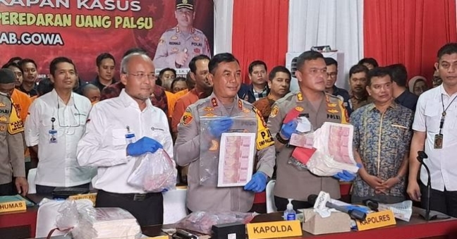 Terkuak Peran 2 Pegawai Bank BUMN di Kasus Uang Palsu Makassar.