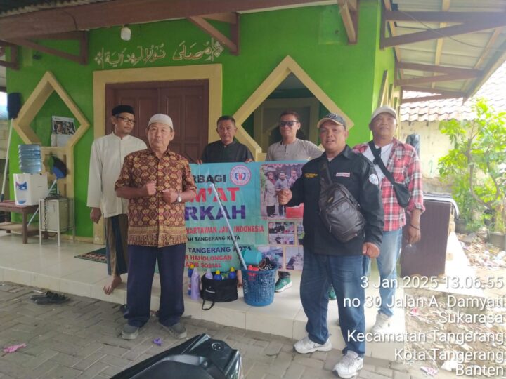 Jumat Berkah FWJI korwil Kota Tangerang Kali ini Menyasar Tempat Ibadah