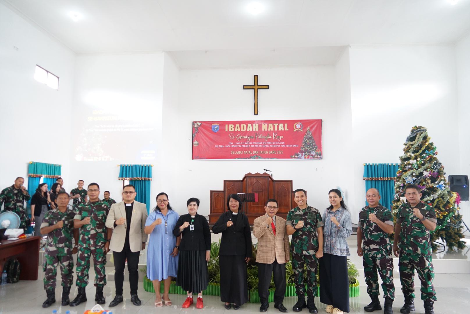 Anggota Kodim 1016/Plk Turut Memeriahkan Perayaan Natal Prajurit TNI Dan PNS Se-Garnizun Palangka Raya