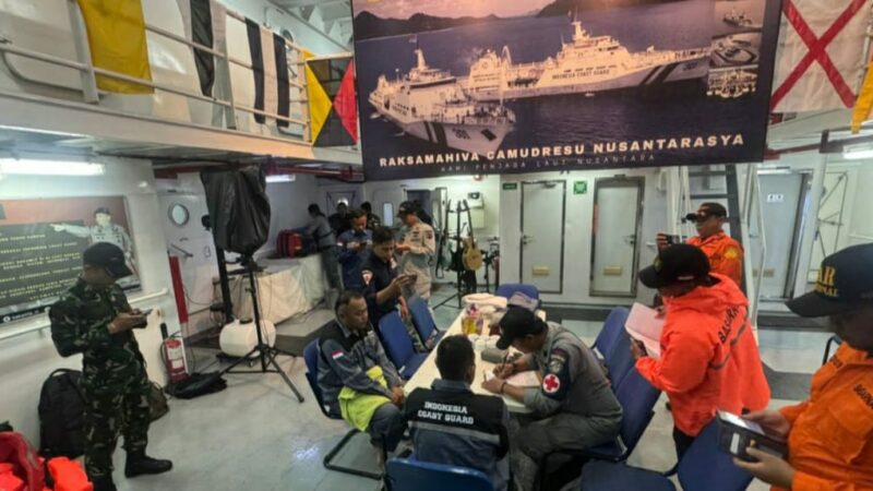 KN. Tanjung Datu-301 Selamatkan MT Silver Sincere Yang Tenggelam