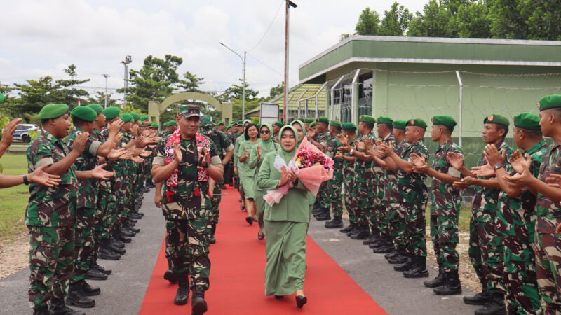 Dandim 1019/Ktg Menyambut Kunjungan Kerja Danrem 102/Pjg