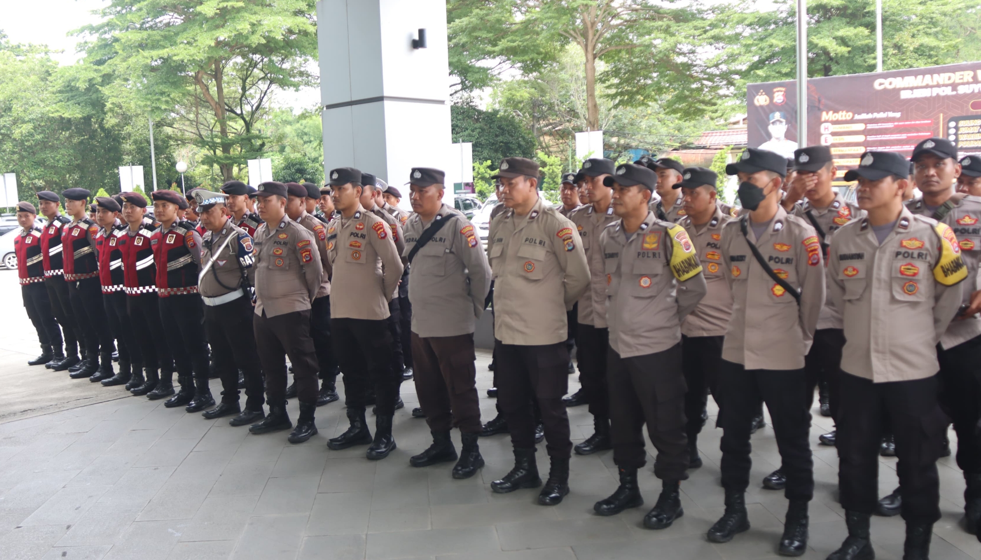 Kabag OPS Polresta Tangerang Pimpin Apel Pengamanan Aksi Unjuk Rasa di Kantor ATR BPN Kabupaten Tangerang