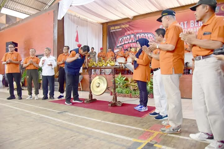 Dibuka Wabup Gagarin Ligos SMAN 1 Pacitan Diikuti 32 Tim Dari Pacitan, Wonogiri Dan Gunung Kidul