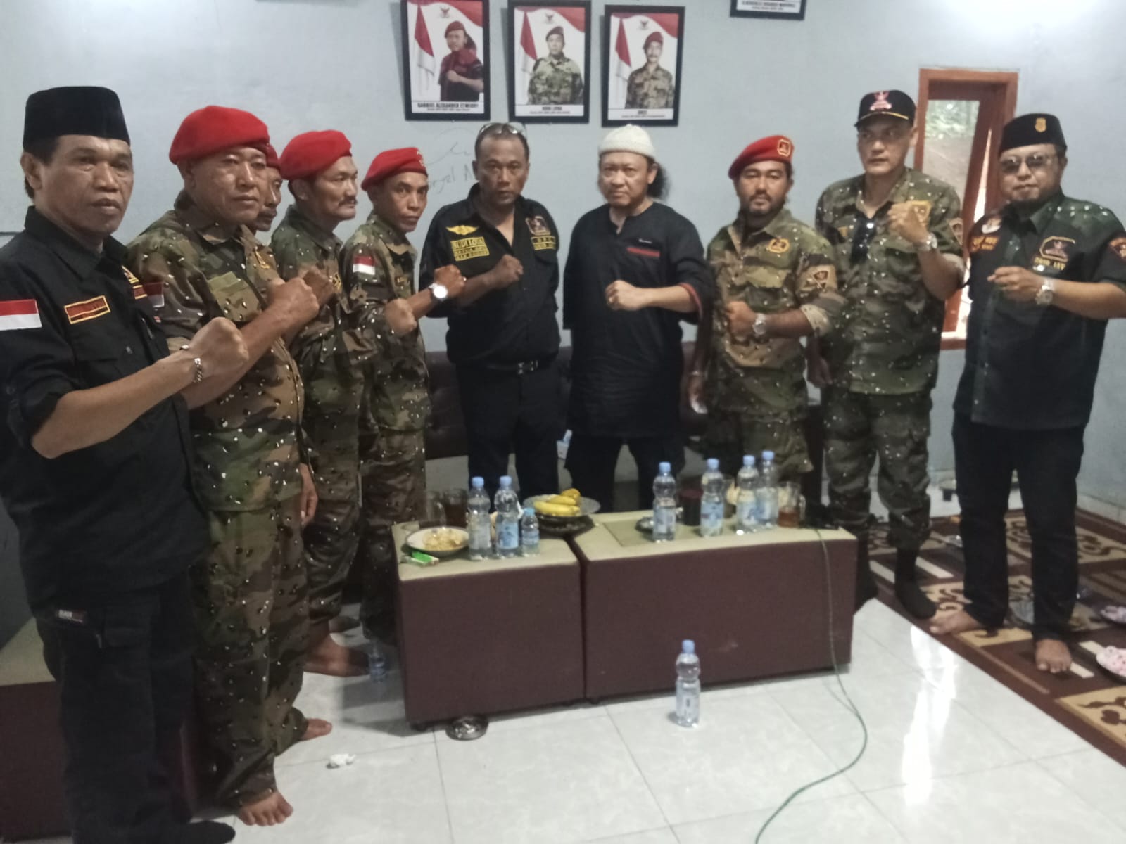 Setelah Kunjungan Haul Ke-32  KH.Muhamad Bashri Ketum DPD/DPC Grib Jaya.  Silaturahmi Ke Sekret Grib PAC Parung panjang . Bogor