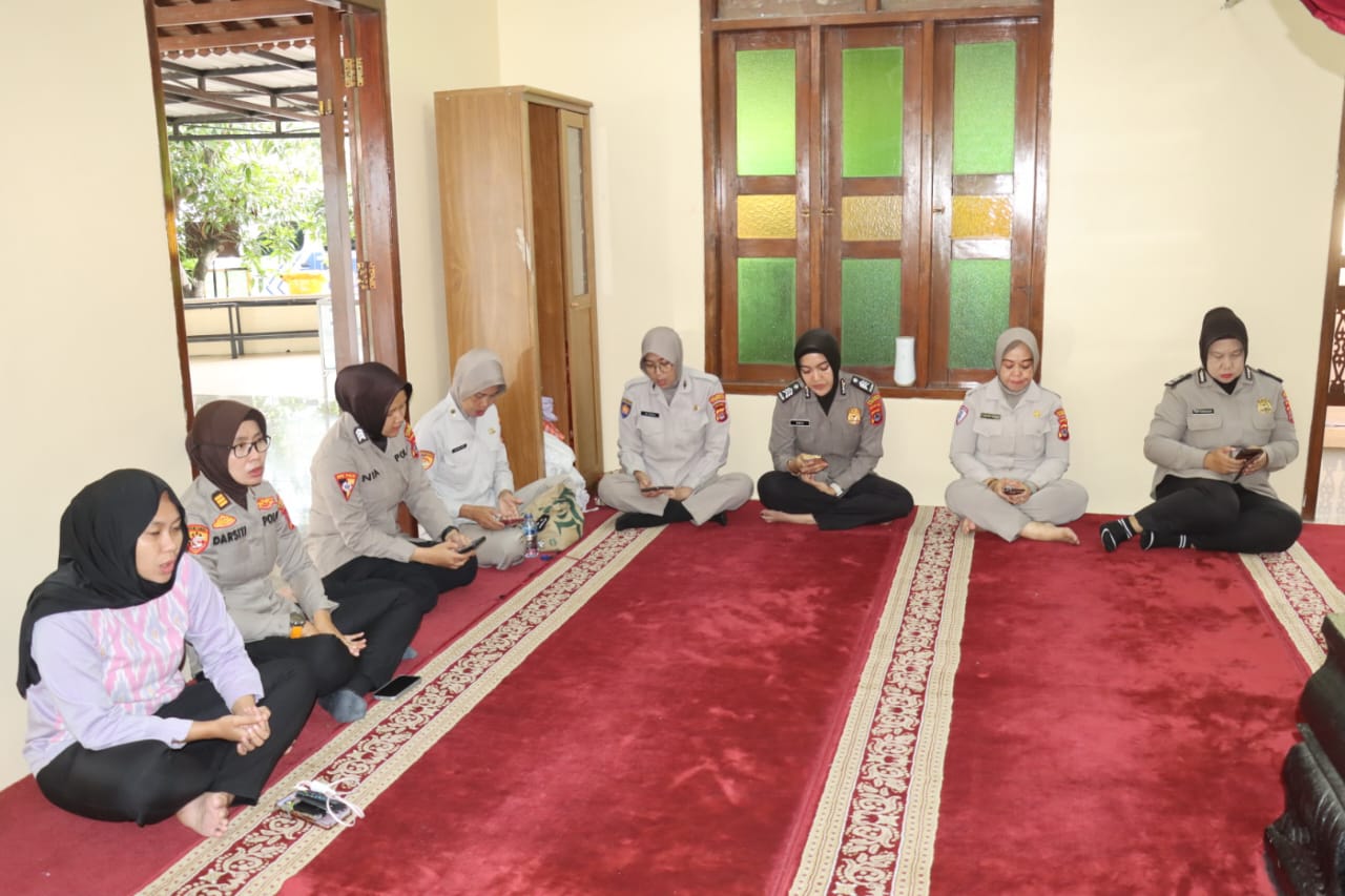 Polresta Tangerang Gelar Pembinaan Rohani dan Mental untuk Meningkatkan Iman dan Takwa