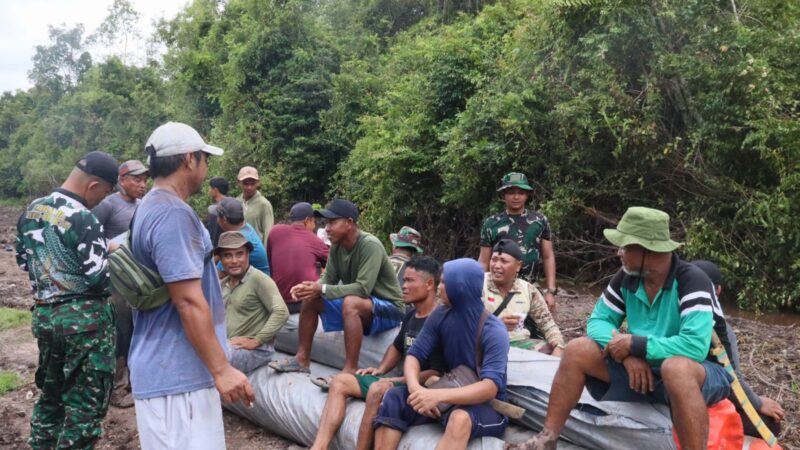 DI SELA WAKTU YANG ADA, SATGAS TMMD KODIM 1019/KATINGAN LUANGKAN WAKTU UNTUK BERBAUR BERSAMA WARGA