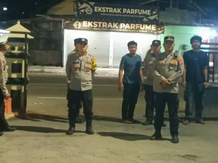 Anggota Polsek Balaraja Gelar Sispam Mako Guna Tingkatkan Keamanan di Mako Polsek Balaraja Polresta Tangerang