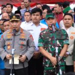 Kapolri dan Panglima TNI Buka Kegiatan Baksos Presisi : Pastikan Kebutuhan Pokok Terjaga Selama Ramadan