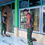 Jelang Sholat Jum’at, Anggota Satgas TMMD ke 123 Laksanakan Jum’at Bersih.