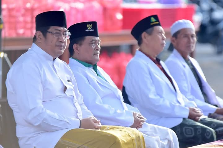 Pemkab Pacitan Salurkan Dana Baznas Kepada Ratusan Imam Tarawih, Marbot Masjid, Anak Yatim dan Dana Bergulir
