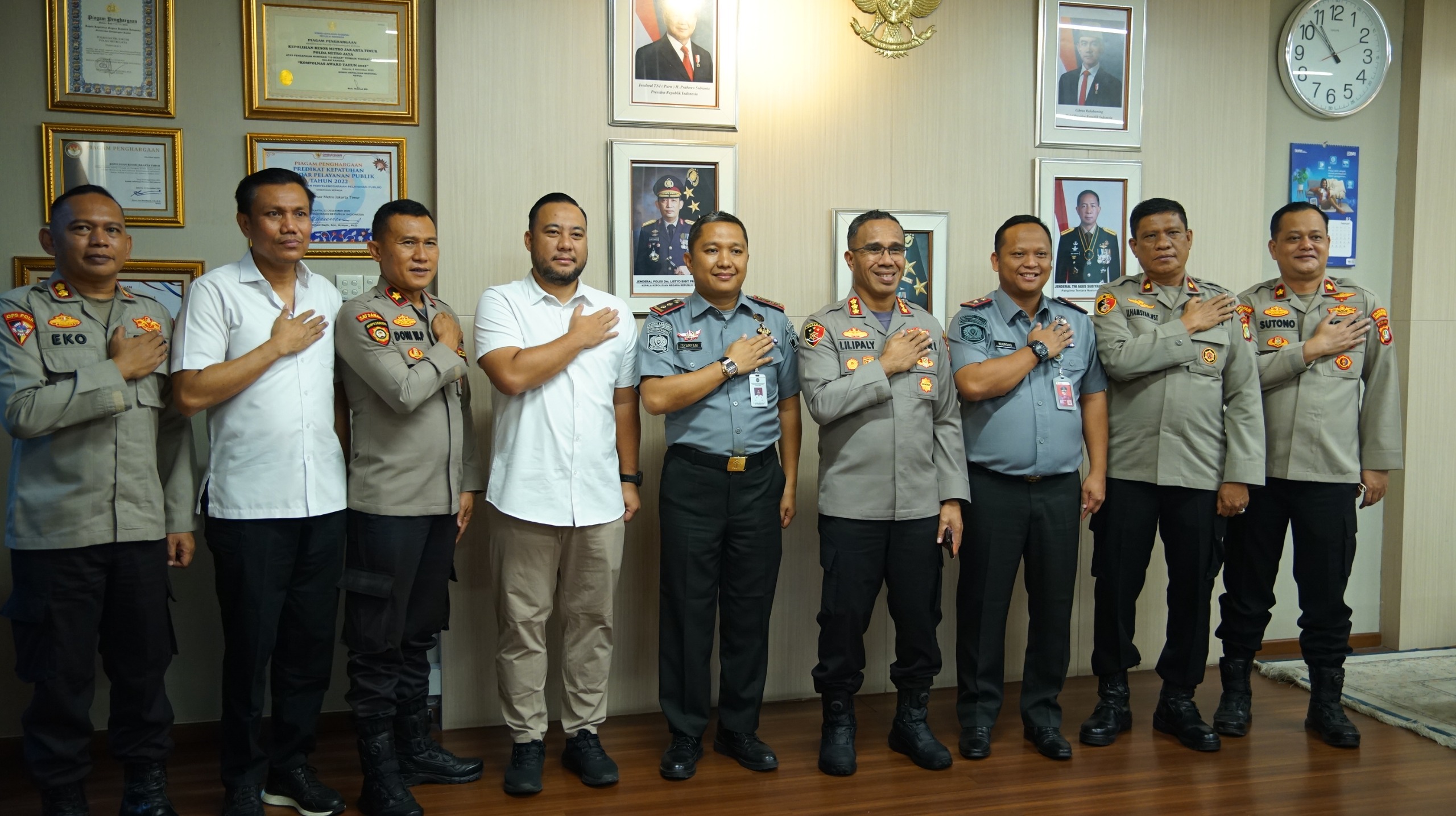 Kepala Rutan Kelas I Cipinang Sambangi Polres Jakarta Timur dan Kodim 0505 Jakarta Timur, Perkuat Sinergi Penegakan Hukum dan Keamanan.