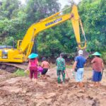 Cuaca yang Terik ditambah Bulan Puasa, Bukan Alasan Satgas TMMD Untuk Tidak Bekerja, Kebut Pemeliharaan Badan Jalan Lebih Cepat