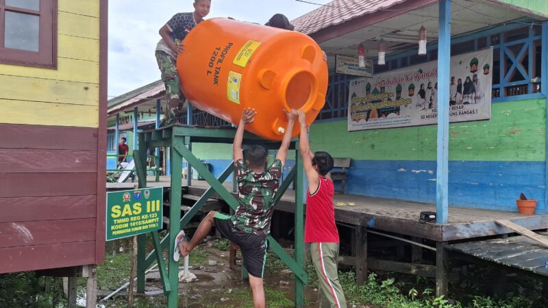 Satgas TMMD ke 123 Kodim 1015/Sampit Bangun Tandon Air Bersih