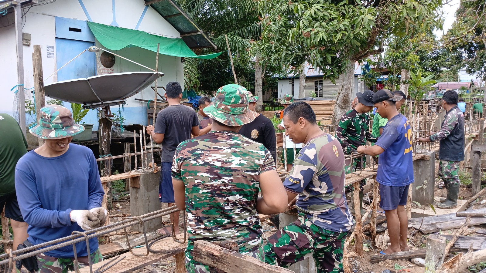 Semangat Membara, Satgas TMMD Ke 123 Dalam Pengerjaan Sasaran Fisik.