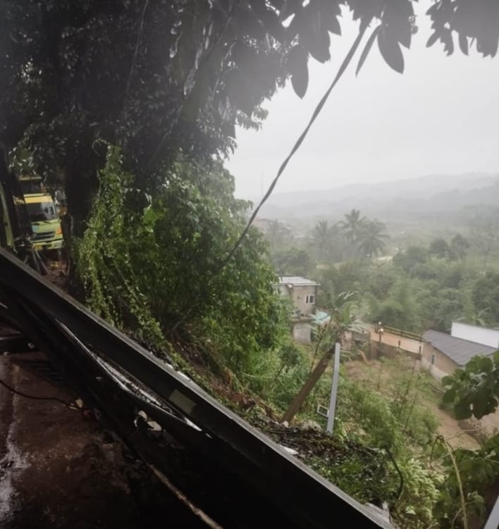 PROF SUTAN : BANDUNG BANJIR MELUAP MENAMBAH DUKA DI MASYARAKAT JAWA BARAT. MENGHIMBAU PRESIDEN RI BERSIKAP TEGAS