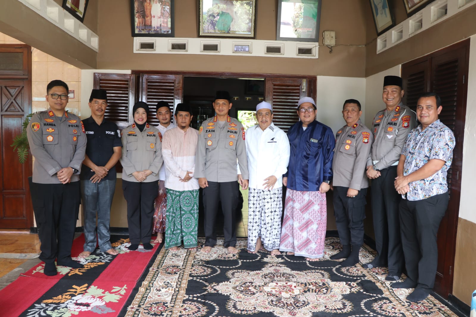 Silaturahmi Ramadhan 1446 Hijriah, Kapolres Metro Tangerang Kota Kunjungi Ponpes Putra-putri Alhasaniyah di Teluknaga Tangerang