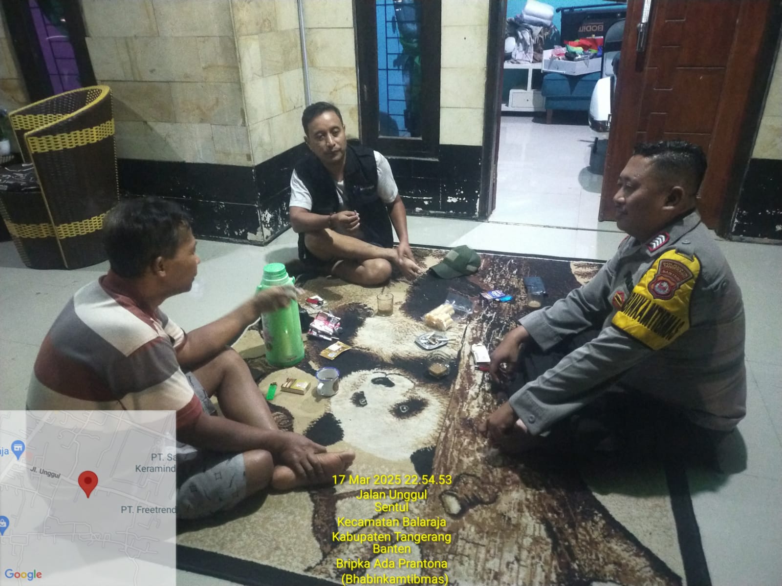 Bripka Ada Prantona Bhabinkamtibmas Polsek Balaraja Melaksanakan Sambang & Silaturahmi Kepada Tokoh Masyarakat di Desa Binaan