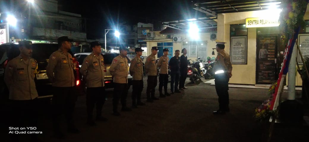 Pawas Polsek Pasar Kemis Polresta Tangerang Pimpin Apel Malam Persiapan Ops Cipkon Patroli Mobile