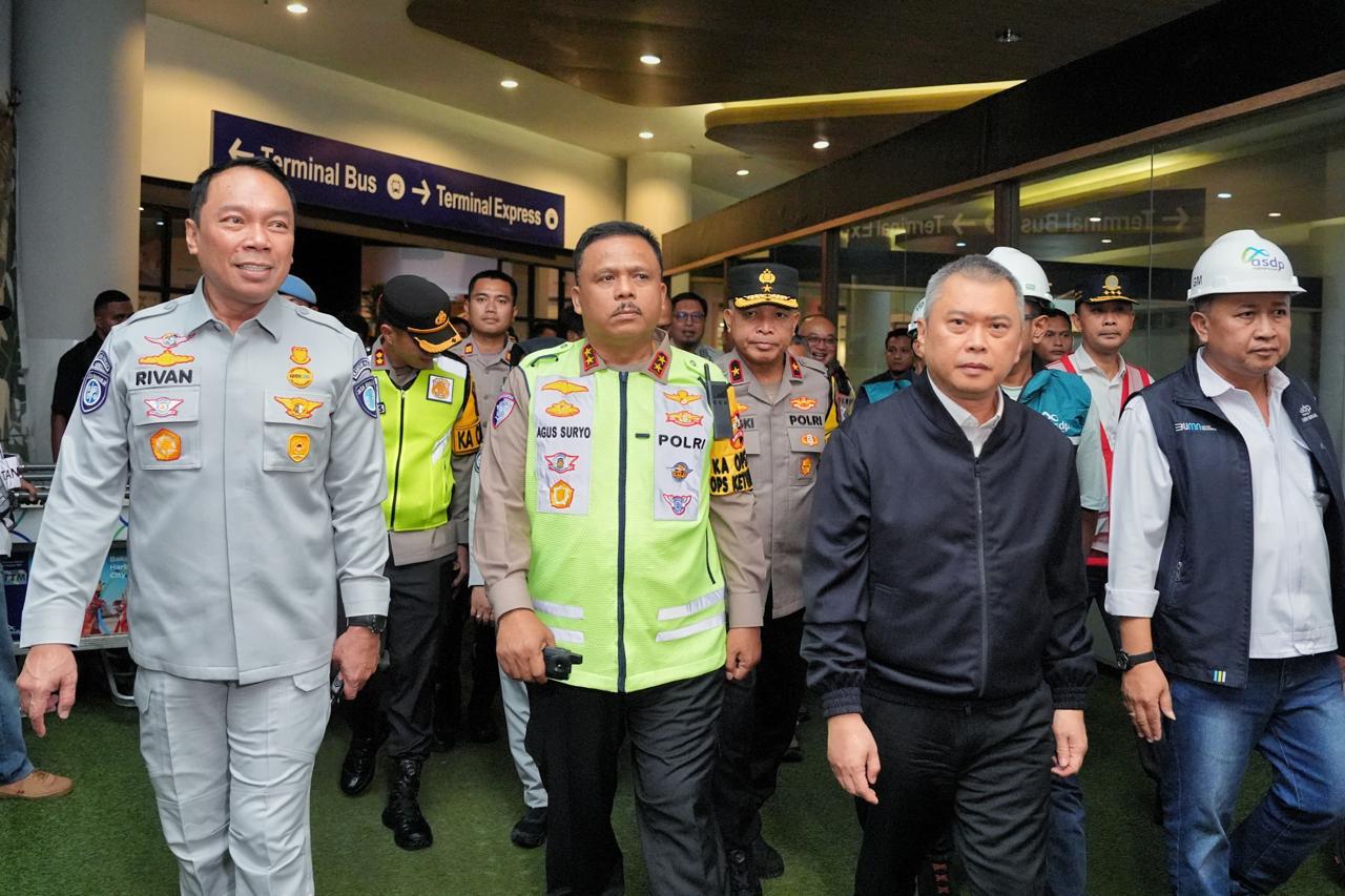 Kakorlantas – Menhub Pantau Hari Pertama Operasi Ketupat 2025
