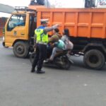 Gatur Lalin Pagi Hari Untuk Mengurai Kemacetan di Perempatan Picung Wilayah Hukum Polsek Pasar Kemis