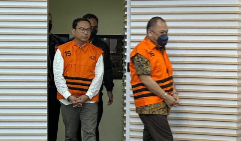 Dua Tersangka Kasus Korupsi Jual Beli Gas, Mantan Komisaris PT IAE dan Mantan Direktur Komersial PT PGN Ditahan KPK