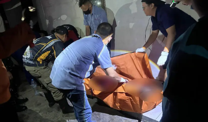 Seorang Pria Meninggal Dibacok di Belakang Masjid Kawasan Kedinding Lor Surabaya.