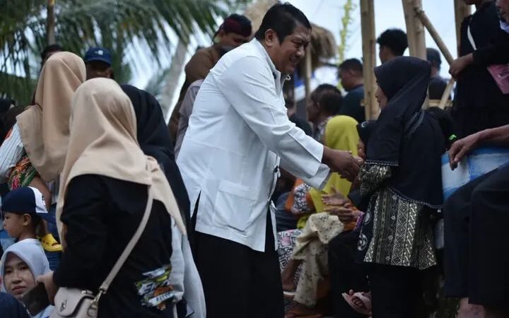 Wakil Bupati Pacitan Gagarin Sumrambah Hadir Dalam Upacara Adat Ceprotan di Desa Sekar Donorojo, Tradisi Bangkitkan Ekonomi