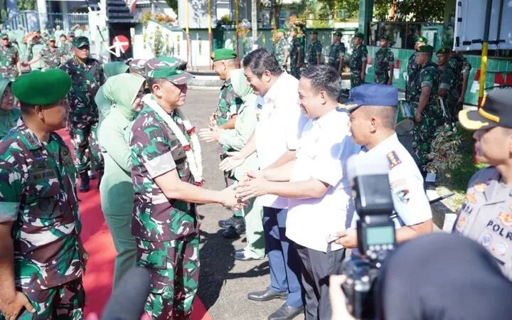 Wakil Bupati Gagarin Sumrambah Menyambut Pangdam V/Brawijaya Dalam Kunjungan Kerjanya di Pacitan.