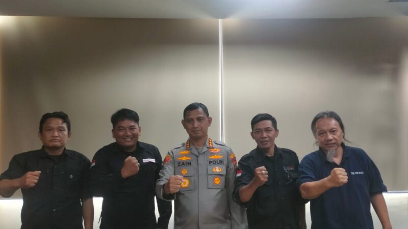 Forum Wartawan Jaya Indonesia Ucapkan Selamat Ulang Tahun Kepada Kapolres Metro Tangerang Kota Kombes Pol Zain Dwi Nugroho