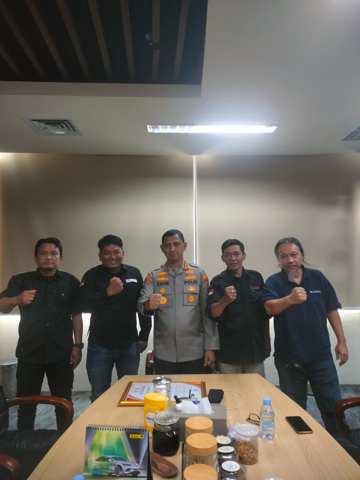 Forum Wartawan Jaya Indonesia Ucapkan Selamat Ulang Tahun Kepada Kapolres Metro Tangerang Kota Kombes Pol Zain Dwi Nugroho