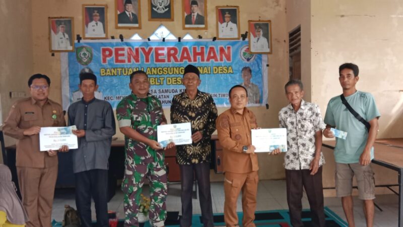 Wujud Peran Aktif, Babinsa Koramil 1015-01/MH Selatan Dampingi Penyaluran BLT Dana Desa