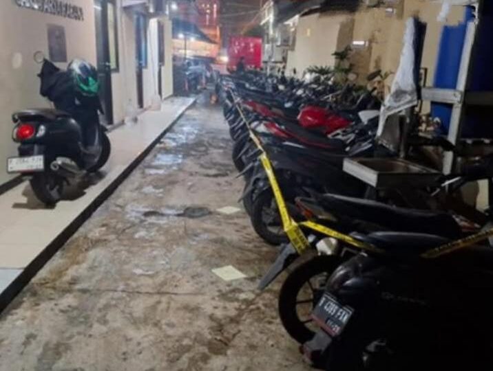 Polisi Gerebek Markas “Mata Elang” Penampungan Puluhan Motor Tarikan Debt Collector di Gunungputri Bogor.