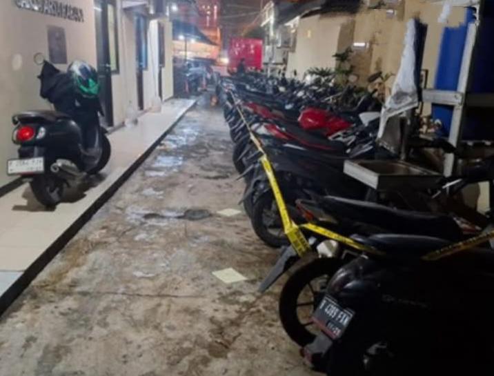 Polisi Gerebek Markas “Mata Elang” Penampungan Puluhan Motor Tarikan Debt Collector di Gunungputri Bogor.