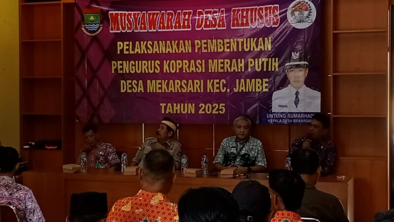 Musyawarah Desa Khusus  Pembentukan Pengurus Koperasi Merah Putih di Desa Mekarsari Jambe