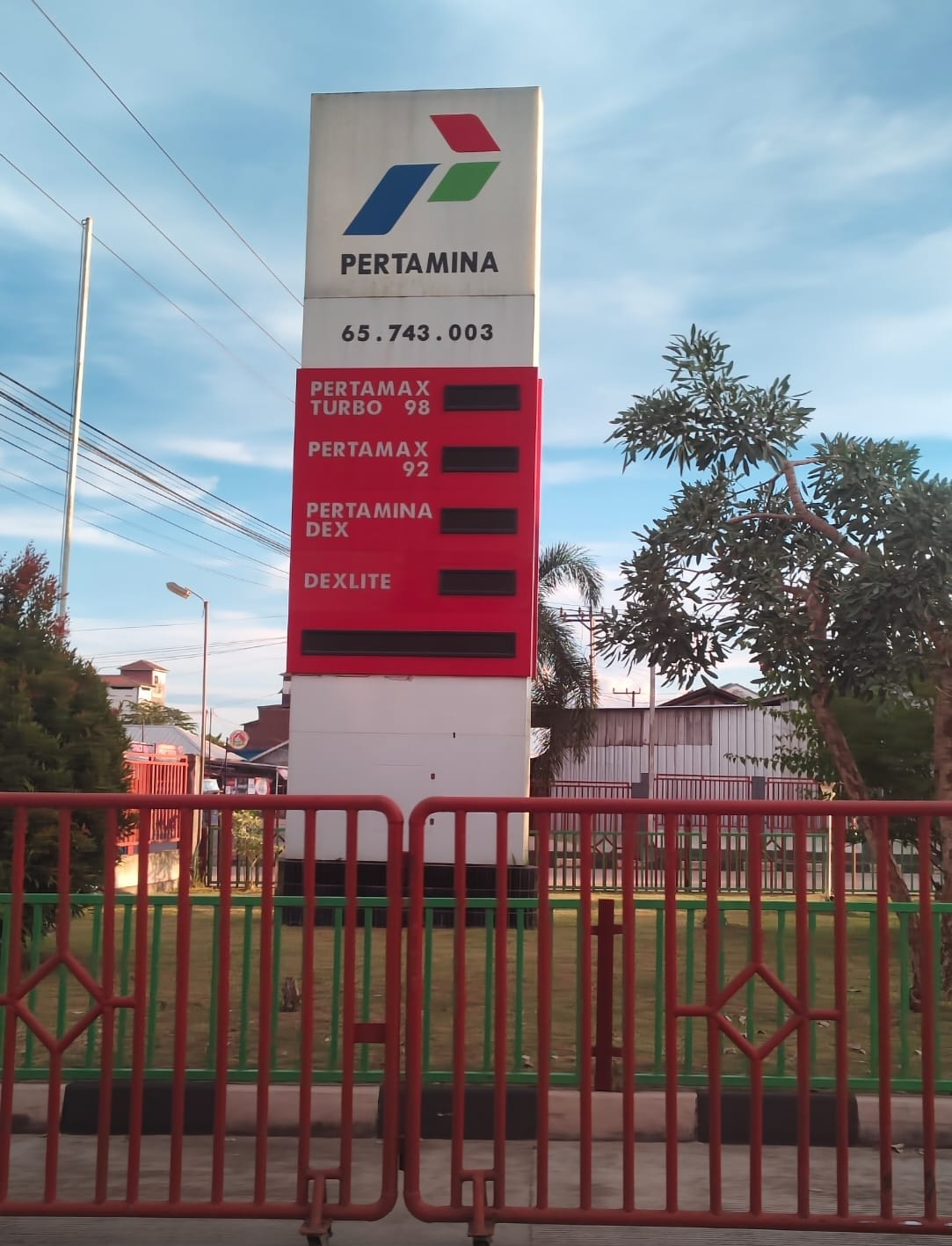Diduga Kuat Operator SPBU 65.743.003 Bekerjasama Dengan Pelangsir