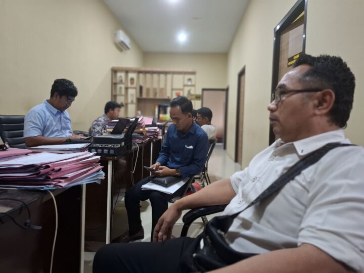 Diduga Mencemarkan Nama Baik Desa, Pemdes Cipelem Brebes Laporkan Akun Medsos Arien Alhaby ke (APH)