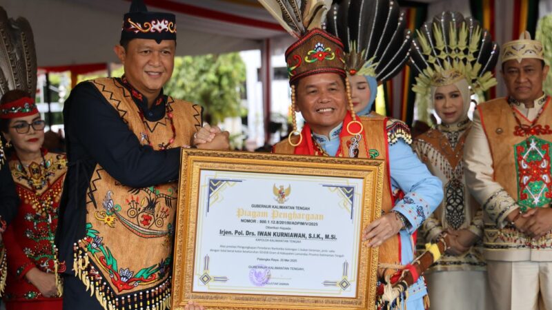 Peringatan HUT Kalteng ke-68, Kapolda Kalteng Terima Penghargaan dari Gubernur Atas Pengungkapan Narkoba di Wilayah Lamandau