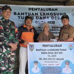 Wujud Peran Aktif, Babinsa Koramil 1015-12/Seruyan Tengah Dampingi Penyaluran BLT Dana Desa