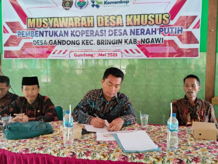 DESA GANDONG NGAWI MUSDESUS PEMBENTUKAN KOPERASI MERAH PUTIH.