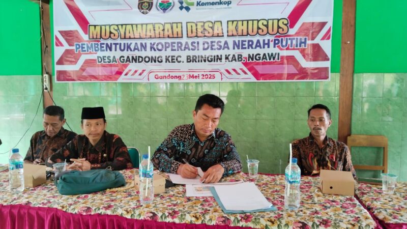 DESA GANDONG NGAWI MUSDESUS PEMBENTUKAN KOPERASI MERAH PUTIH.