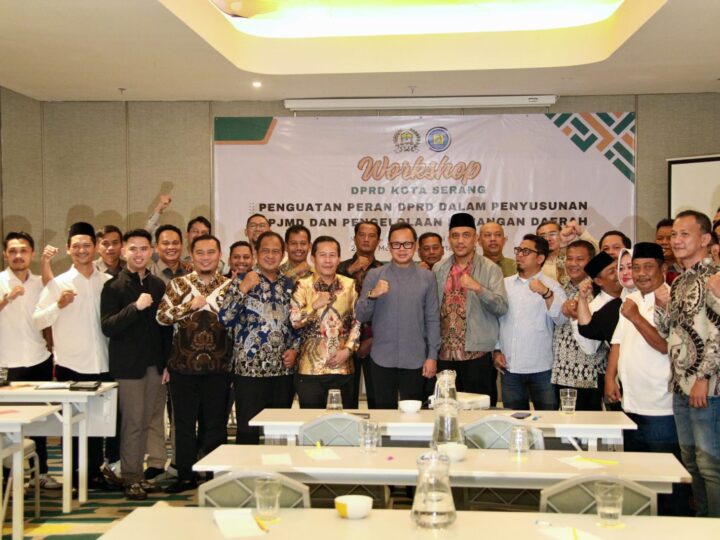 Wamendagri Bima Arya Ajak Anggota DPRD Kota Serang Kawal Program Strategis Pemerintah