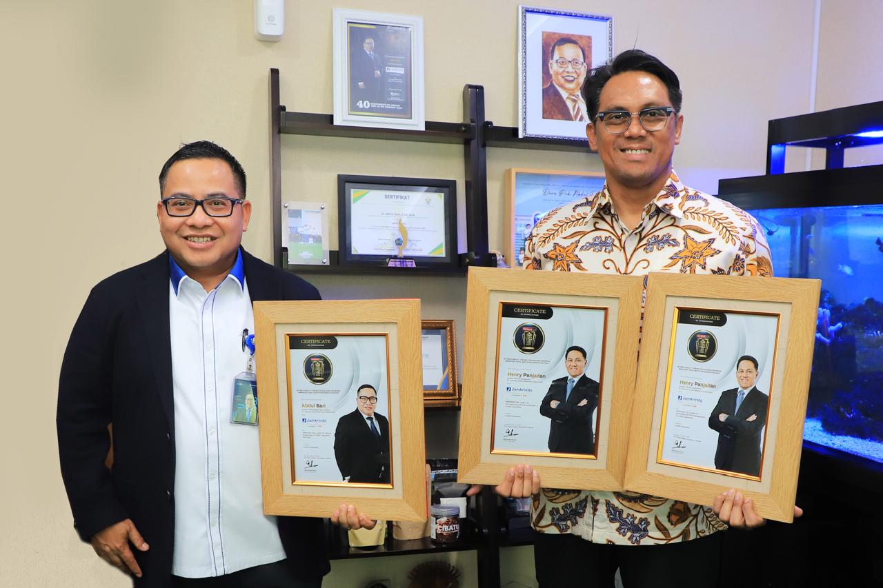 Jamkrindo Raih Tiga Penghargaan di Ajang Indonesia Financial Top Leader Award 2025