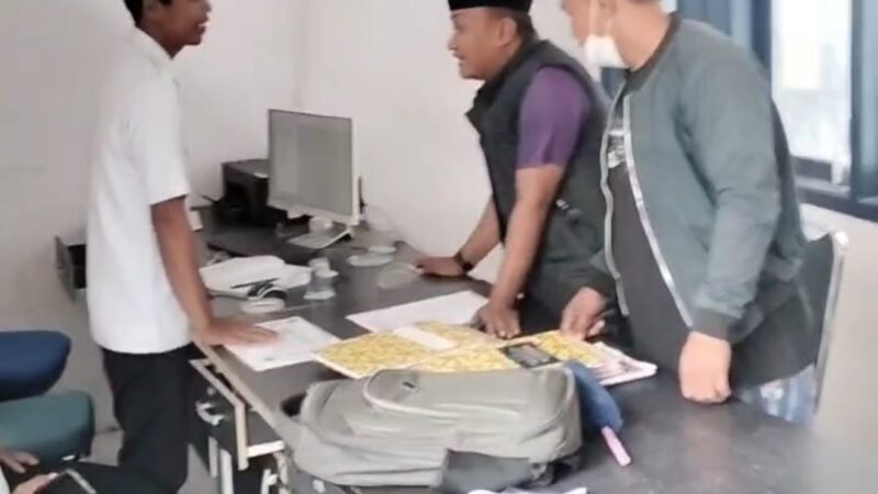 Pj Kades Palenggiyen Kedungdung Sampang Mangkir Jarang Masuk Kantor, Warga Menjerit dan Pelayanan Publik Lumpuh.