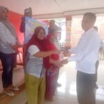 Desa Bandar Kagungan Raya Kabupaten Lampung Utara Salurkan BLT DD 2025 Kepada 29 KK di Aula Desa Setempat
