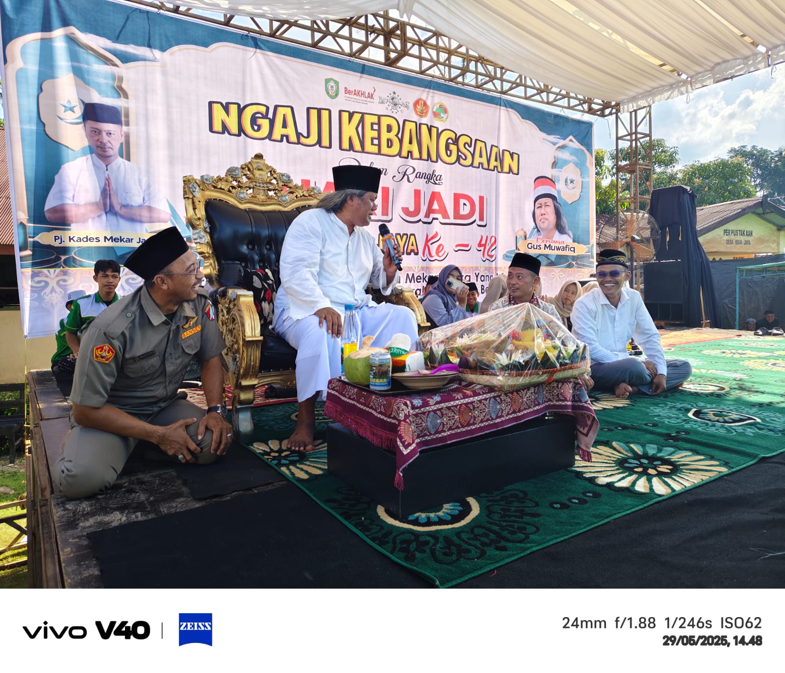Tabligh Akbar Memperingati Hari Jadi Desa Mekar Jaya Kecamatan Parenggean KOTIM Ke-42
